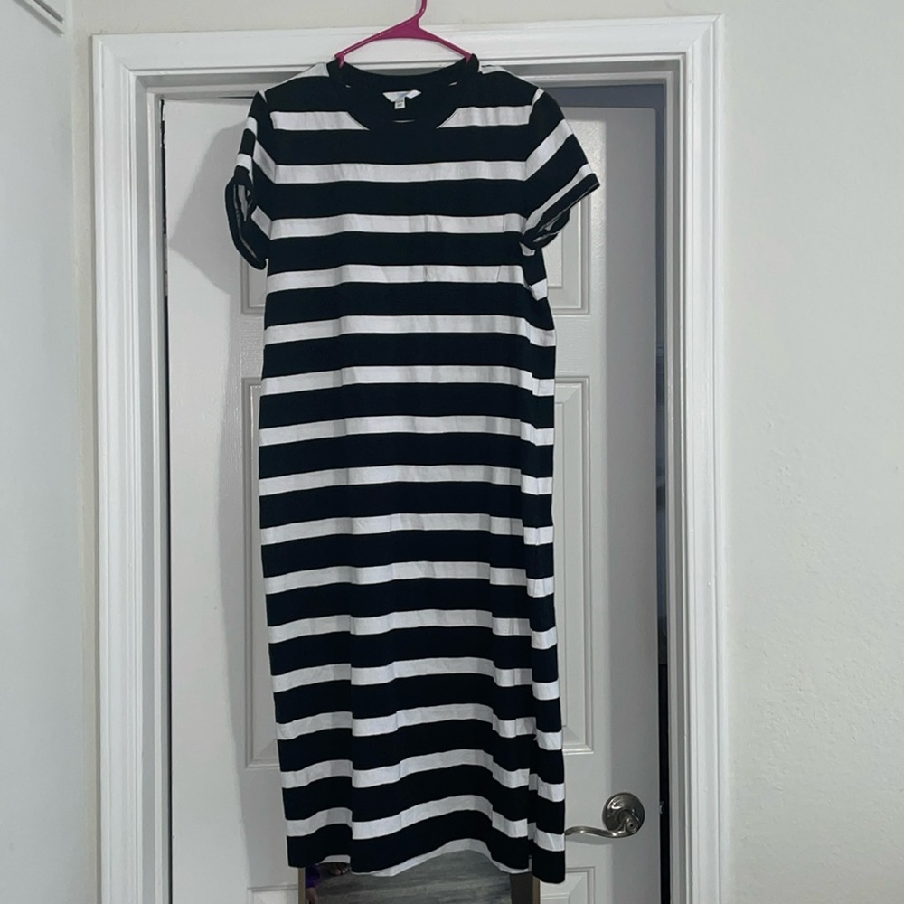 Black n white dress
